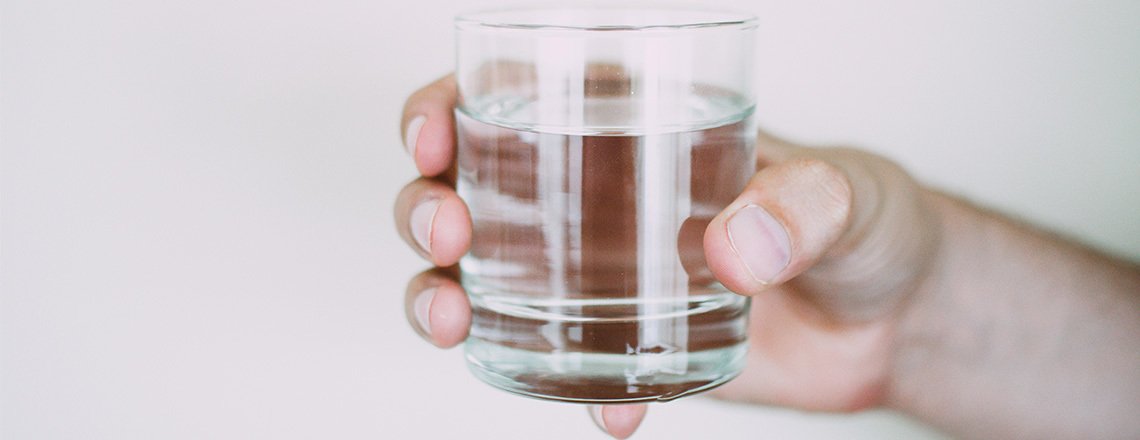 Your Qs: Does drinking water with meals impact digestion?